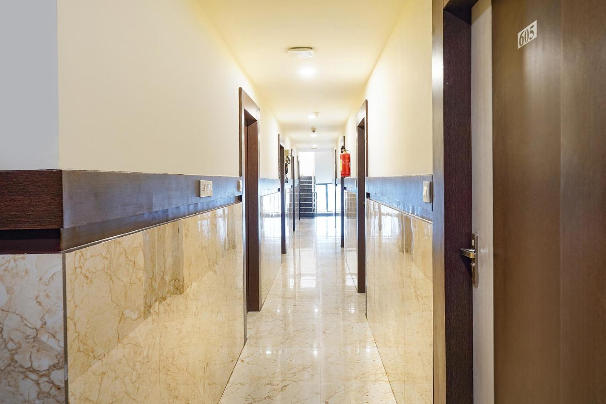 Fabhotel I Residency - Nr St John'S Medical College Bangalore Extérieur photo
